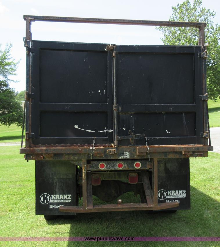 image for item AV9495 1992 Chevrolet Kodiak dump truck