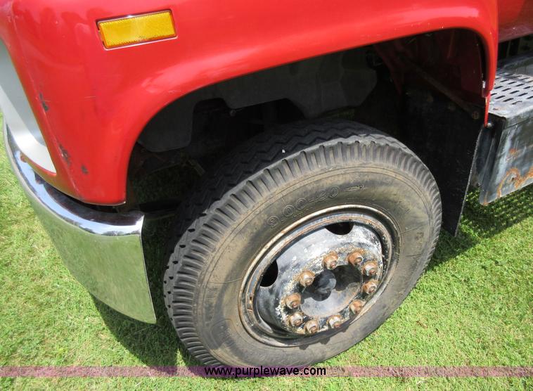 image for item AV9495 1992 Chevrolet Kodiak dump truck