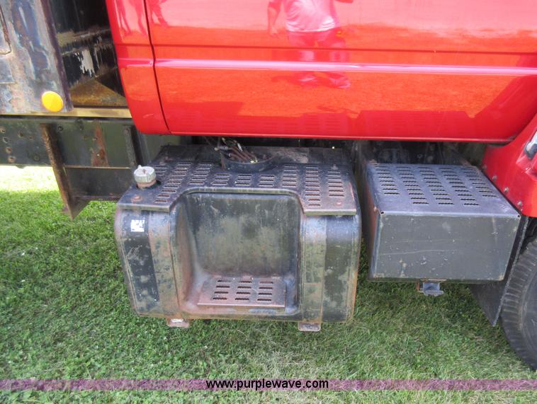 image for item AV9495 1992 Chevrolet Kodiak dump truck