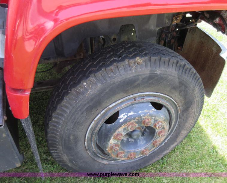 image for item AV9495 1992 Chevrolet Kodiak dump truck