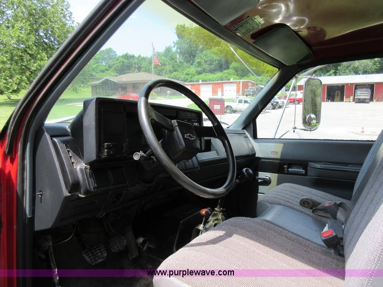 image for item AV9495 1992 Chevrolet Kodiak dump truck