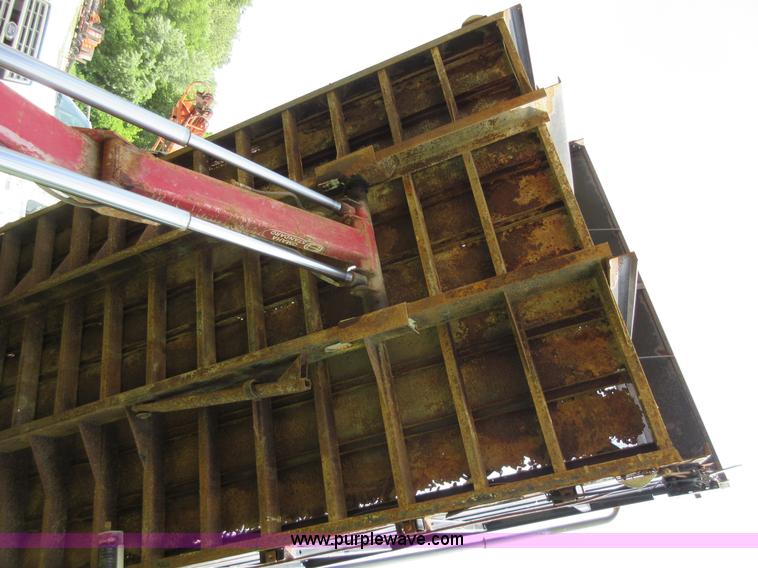 image for item AV9495 1992 Chevrolet Kodiak dump truck