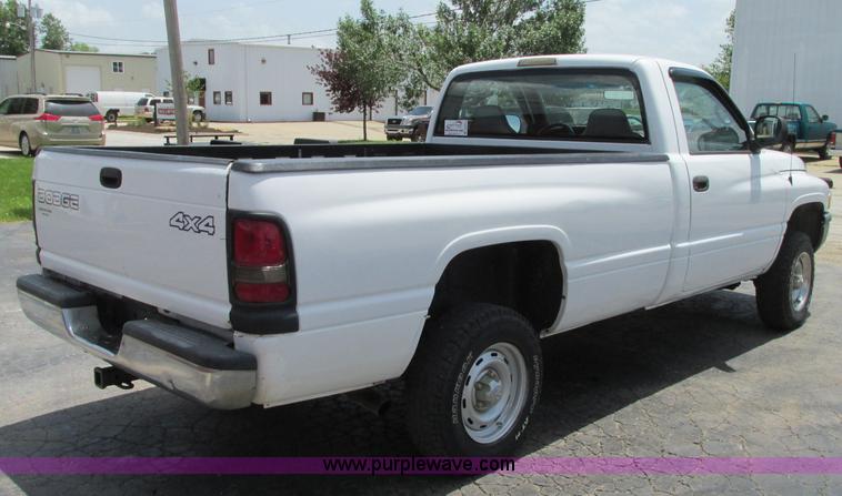 image for item B2971 1999 Dodge Ram 1500 pickup truck