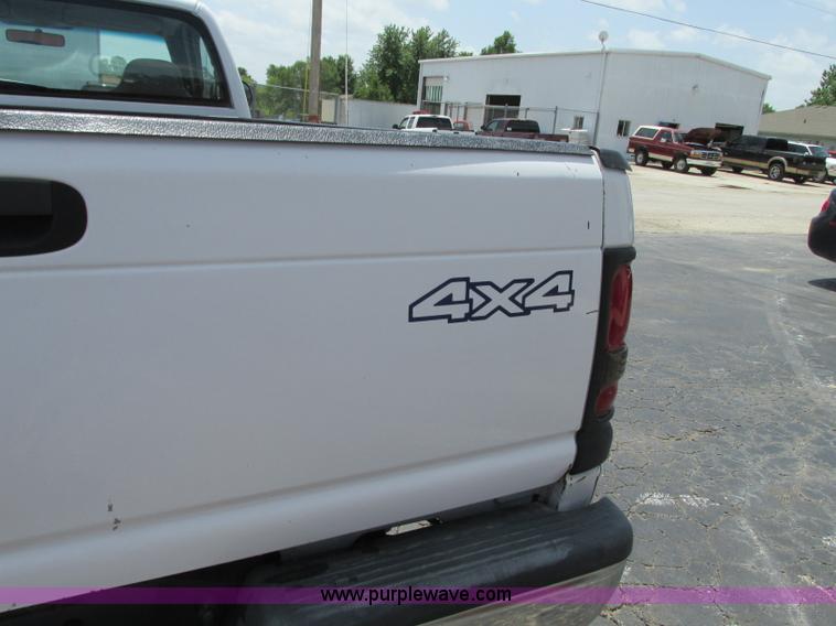 image for item B2971 1999 Dodge Ram 1500 pickup truck