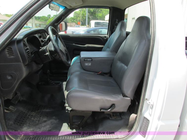 image for item B2971 1999 Dodge Ram 1500 pickup truck