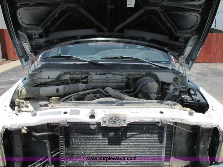 image for item B2971 1999 Dodge Ram 1500 pickup truck