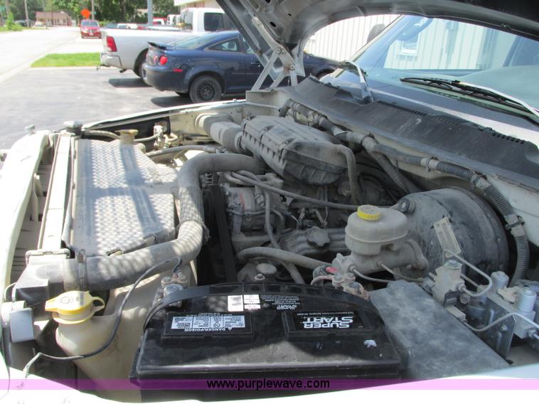 image for item B2971 1999 Dodge Ram 1500 pickup truck