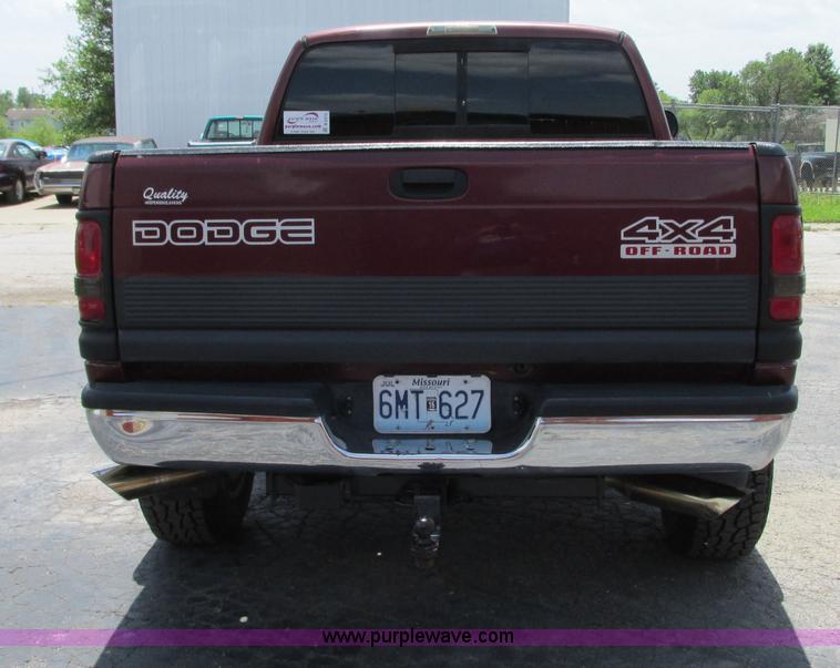 image for item B2972 2001 Dodge Ram 1500 Laramie SLT Quad Cab pickup truck