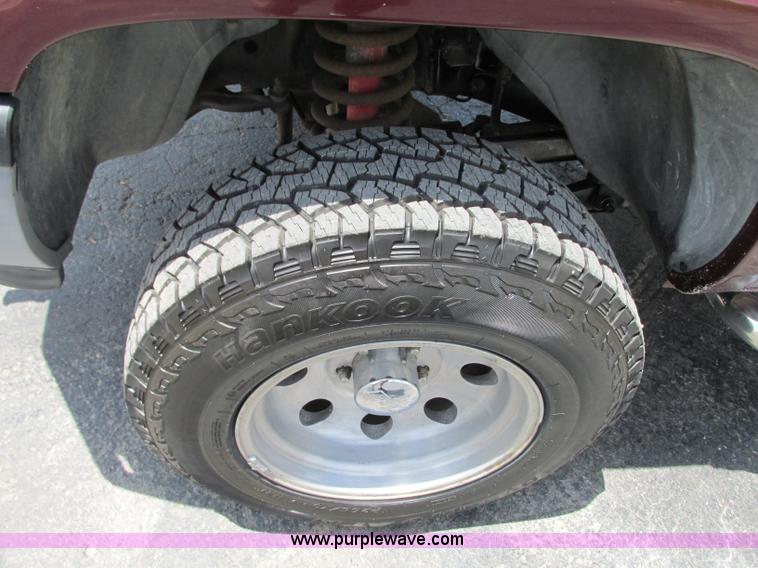 image for item B2972 2001 Dodge Ram 1500 Laramie SLT Quad Cab pickup truck