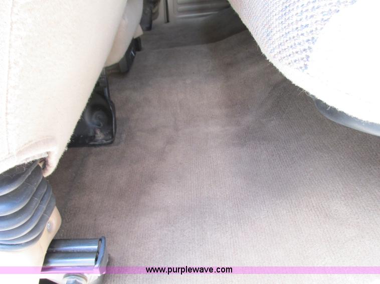 image for item B2972 2001 Dodge Ram 1500 Laramie SLT Quad Cab pickup truck