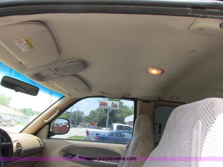 image for item B2972 2001 Dodge Ram 1500 Laramie SLT Quad Cab pickup truck