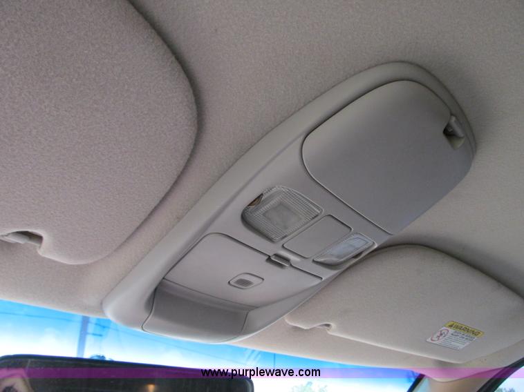 image for item B2972 2001 Dodge Ram 1500 Laramie SLT Quad Cab pickup truck