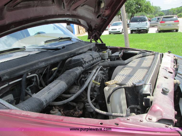 image for item B2972 2001 Dodge Ram 1500 Laramie SLT Quad Cab pickup truck