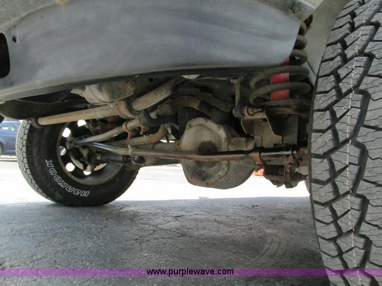 image for item B2972 2001 Dodge Ram 1500 Laramie SLT Quad Cab pickup truck