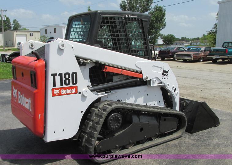 image for item B2982 2011 Bobcat T180 skid steer