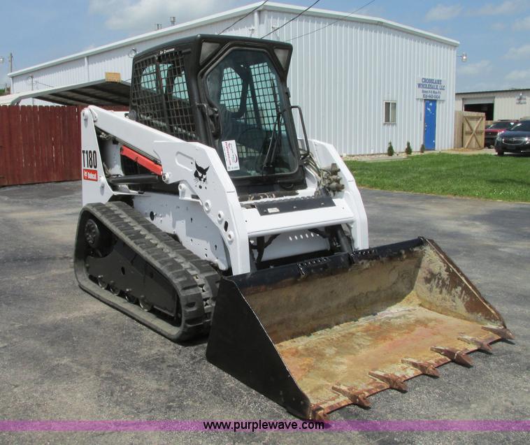 image for item B2982 2011 Bobcat T180 skid steer