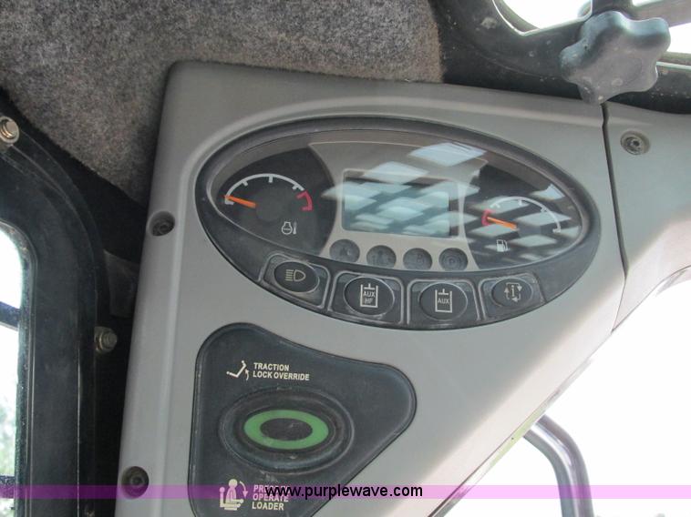 image for item B2982 2011 Bobcat T180 skid steer