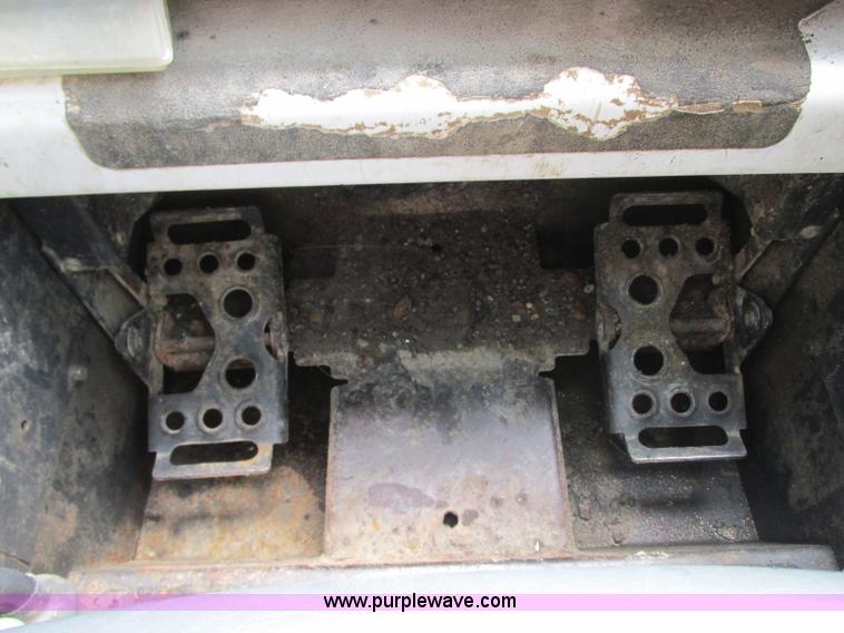 image for item B2982 2011 Bobcat T180 skid steer