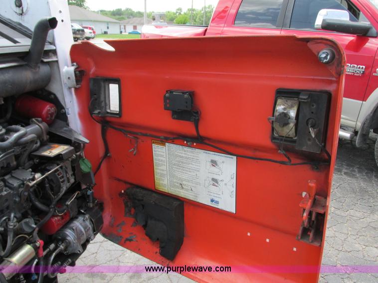 image for item B2982 2011 Bobcat T180 skid steer