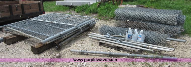 image for item BA9266 Chain link fence