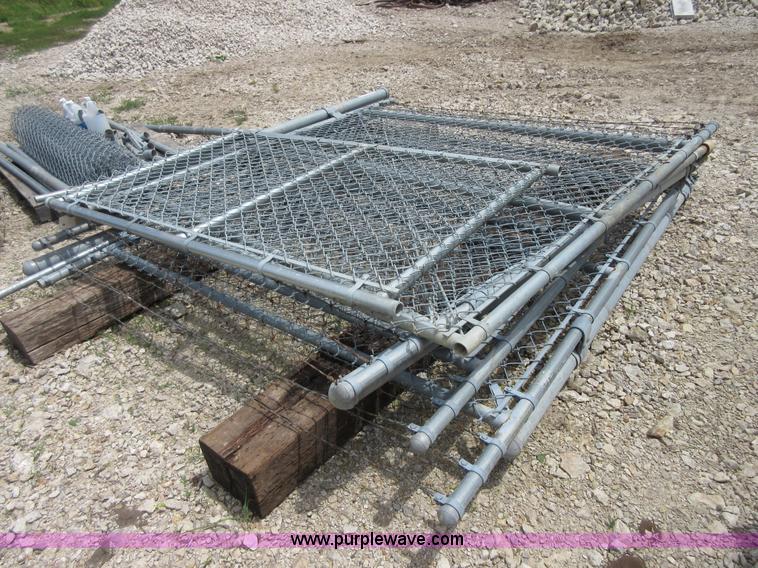 image for item BA9266 Chain link fence