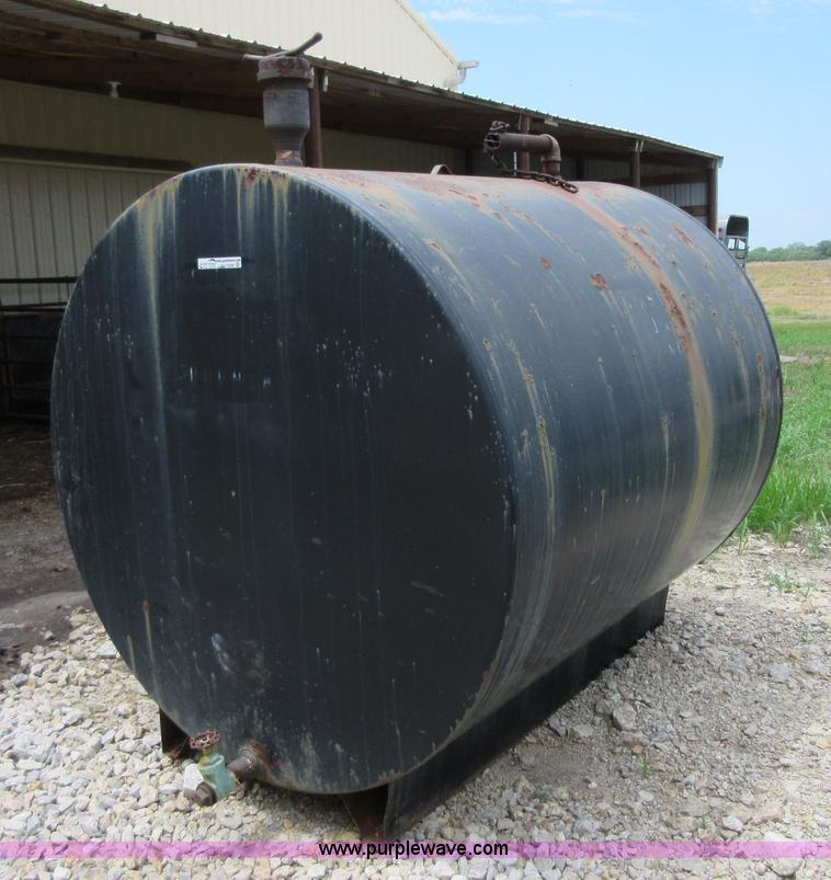 image for item BA9268 1,000 gallon steel tank