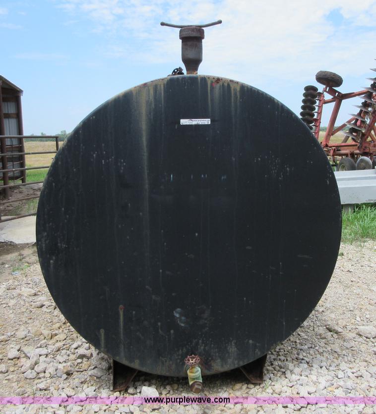 image for item BA9268 1,000 gallon steel tank