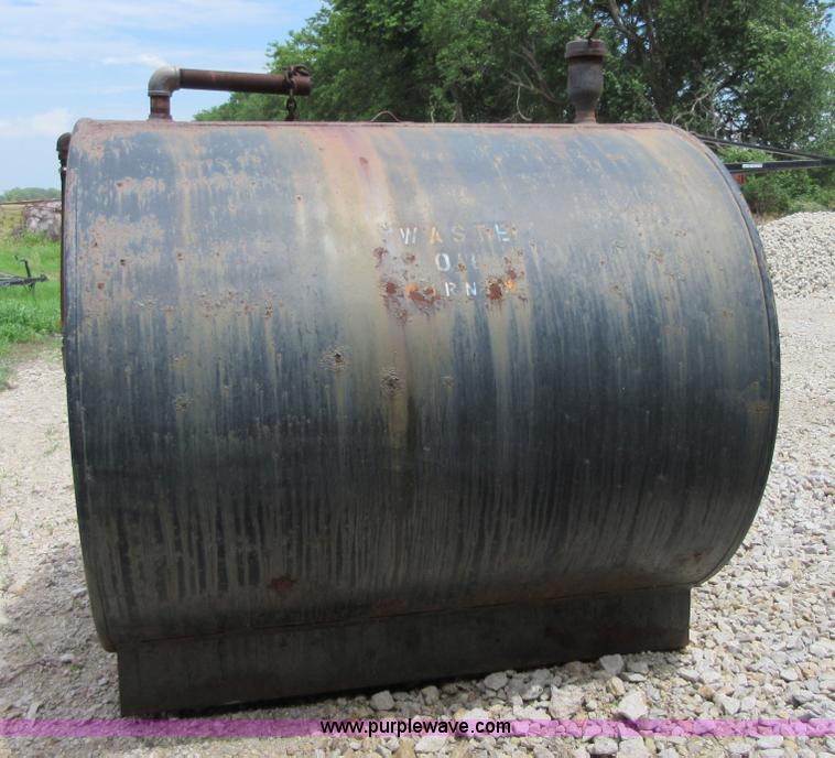 image for item BA9268 1,000 gallon steel tank