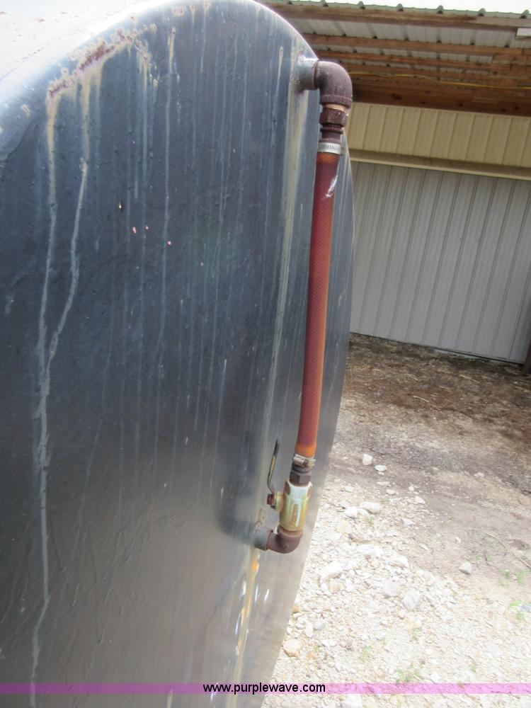 image for item BA9268 1,000 gallon steel tank