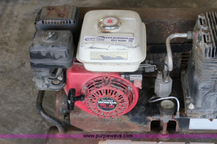 image for item BO9286 Black Max air compressor