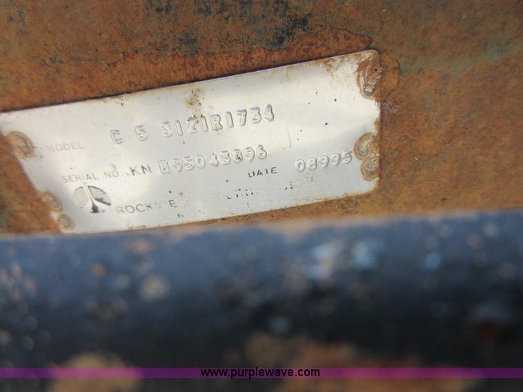 image for item D2465 1995 Ford F700 truck cab and chassis