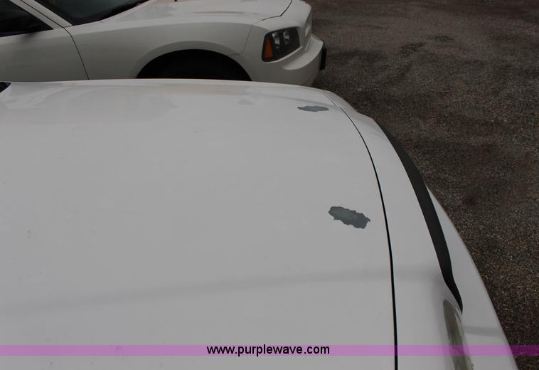 image for item F7862 2005 Ford Crown Victoria Police Interceptor