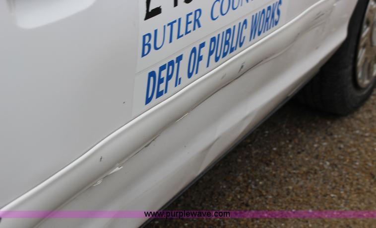 image for item F7862 2005 Ford Crown Victoria Police Interceptor