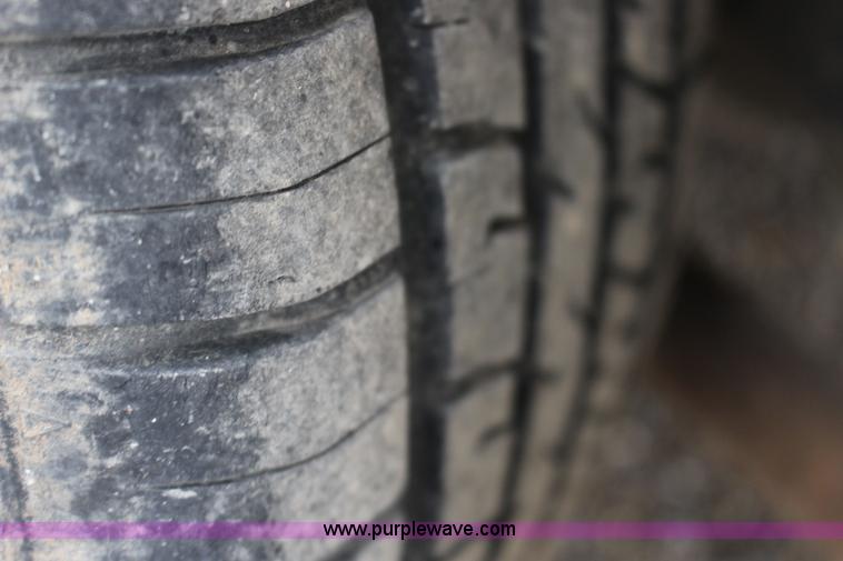 image for item F7862 2005 Ford Crown Victoria Police Interceptor