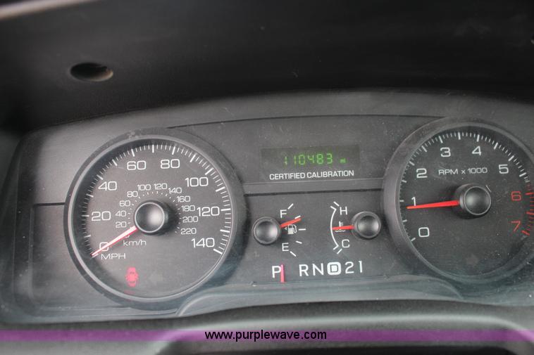 image for item F7866 2010 Ford Crown Victoria Police Interceptor