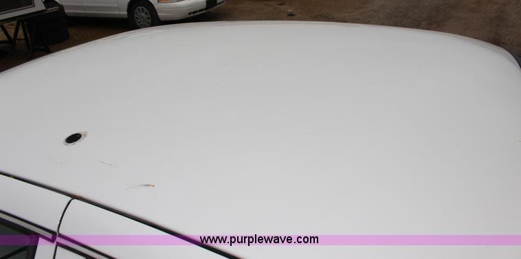 image for item F7866 2010 Ford Crown Victoria Police Interceptor