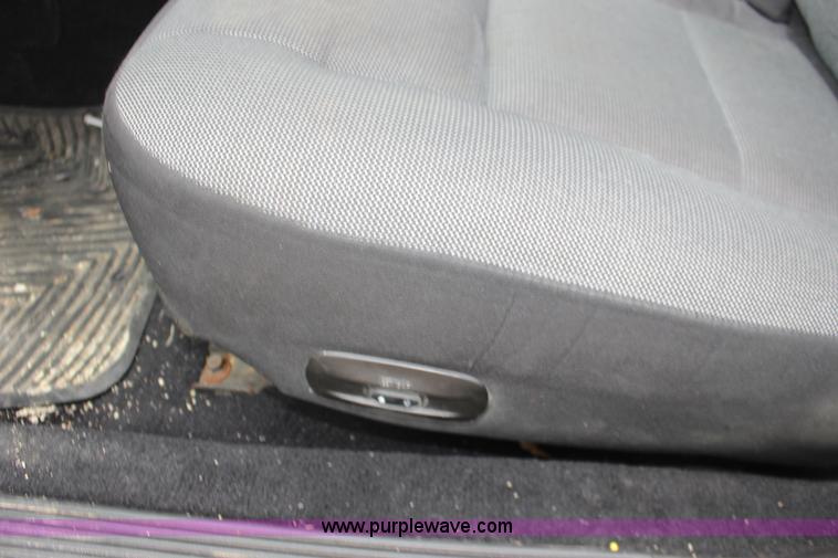 image for item F7867 2010 Ford Crown Victoria Police Interceptor