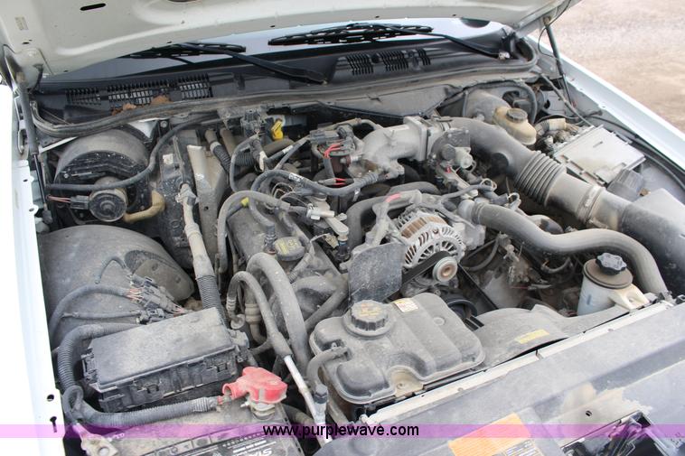 image for item F7867 2010 Ford Crown Victoria Police Interceptor