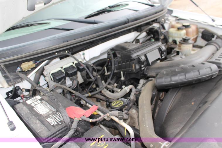 image for item F7870 2005 Ford F150 XL SuperCab pickup truck