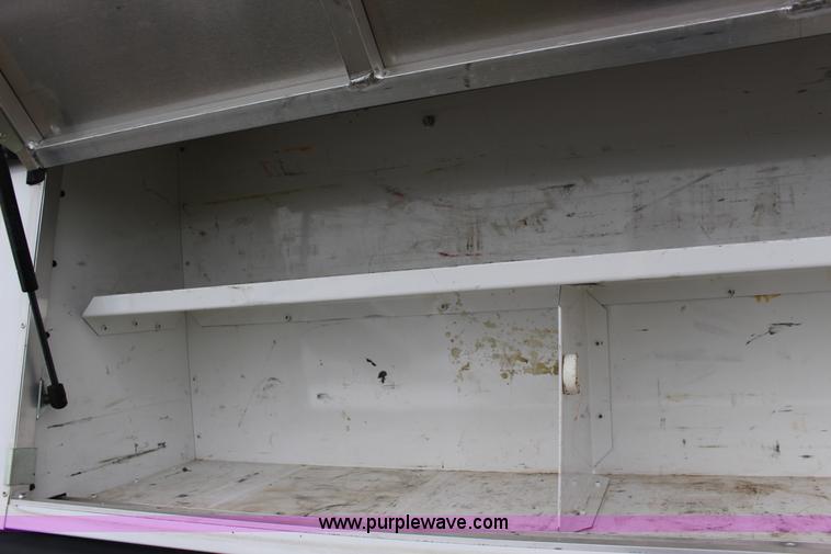 image for item F7870 2005 Ford F150 XL SuperCab pickup truck