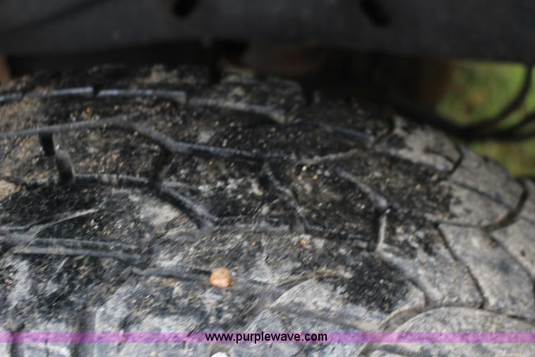 image for item F7870 2005 Ford F150 XL SuperCab pickup truck