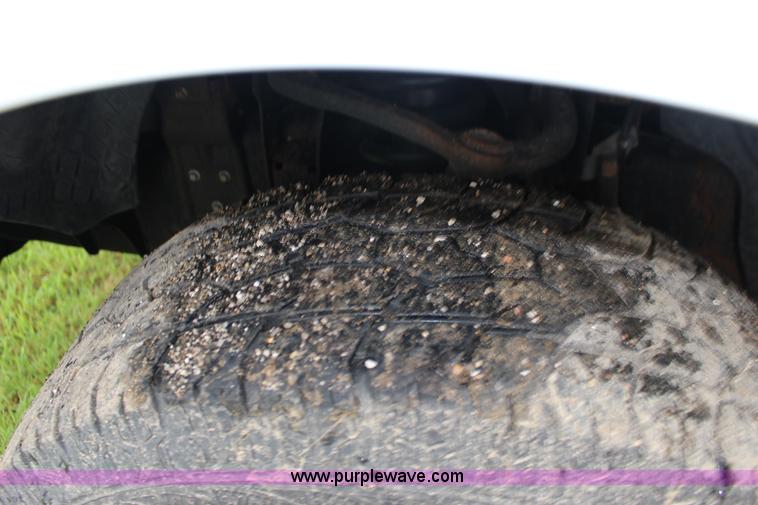 image for item F7870 2005 Ford F150 XL SuperCab pickup truck