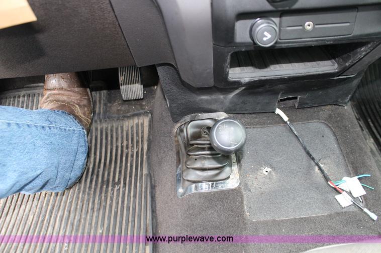 image for item F7871 2009 Ford F150 STX SuperCab pickup truck