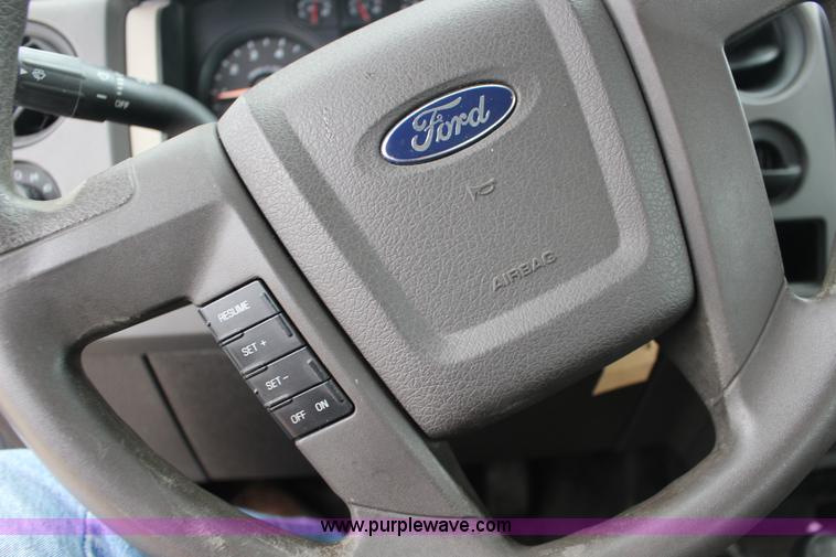 image for item F7871 2009 Ford F150 STX SuperCab pickup truck