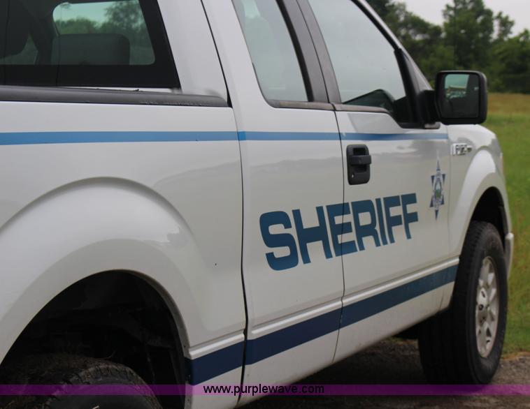 image for item F7871 2009 Ford F150 STX SuperCab pickup truck