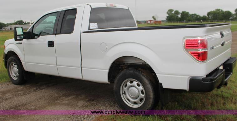 image for item F7872 2010 Ford F150 XL SuperCab pickup truck