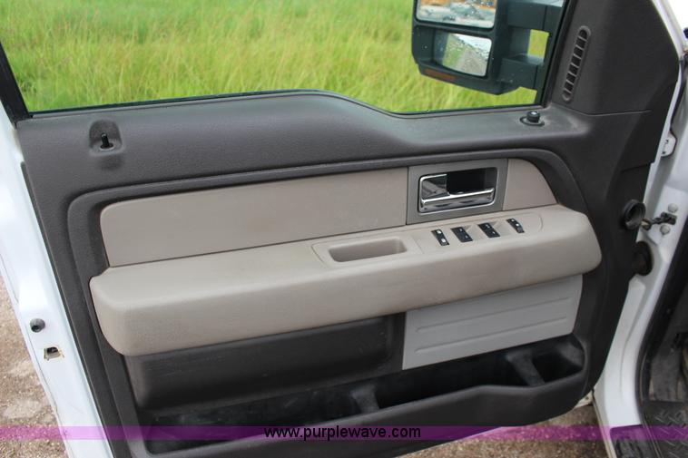 image for item F7872 2010 Ford F150 XL SuperCab pickup truck