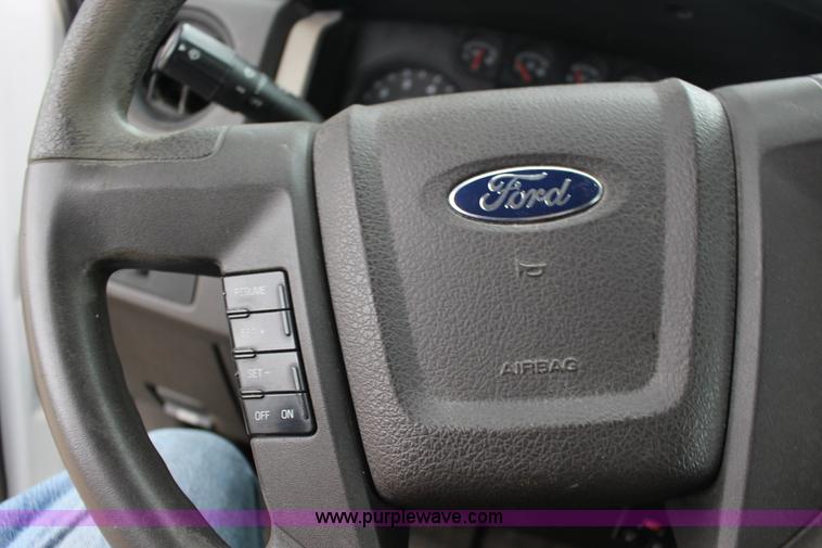 image for item F7872 2010 Ford F150 XL SuperCab pickup truck