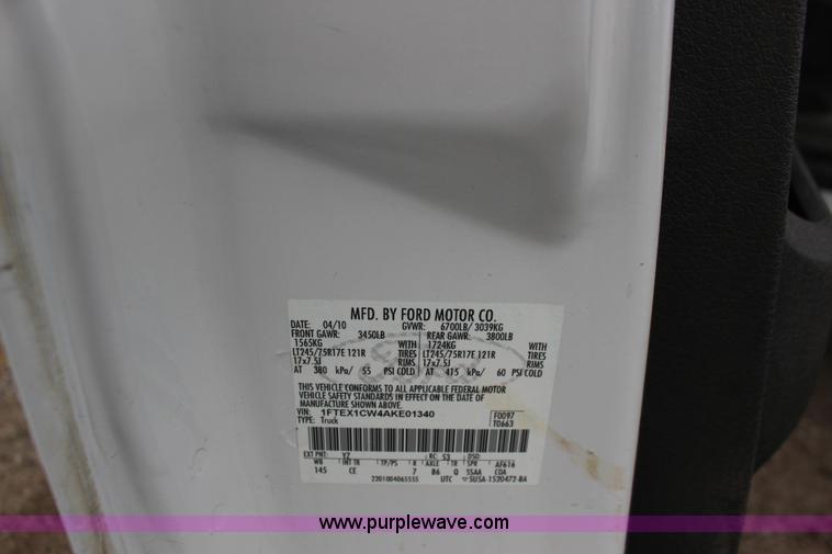 image for item F7872 2010 Ford F150 XL SuperCab pickup truck