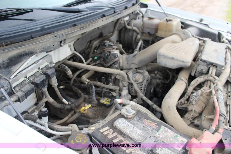 image for item F7872 2010 Ford F150 XL SuperCab pickup truck